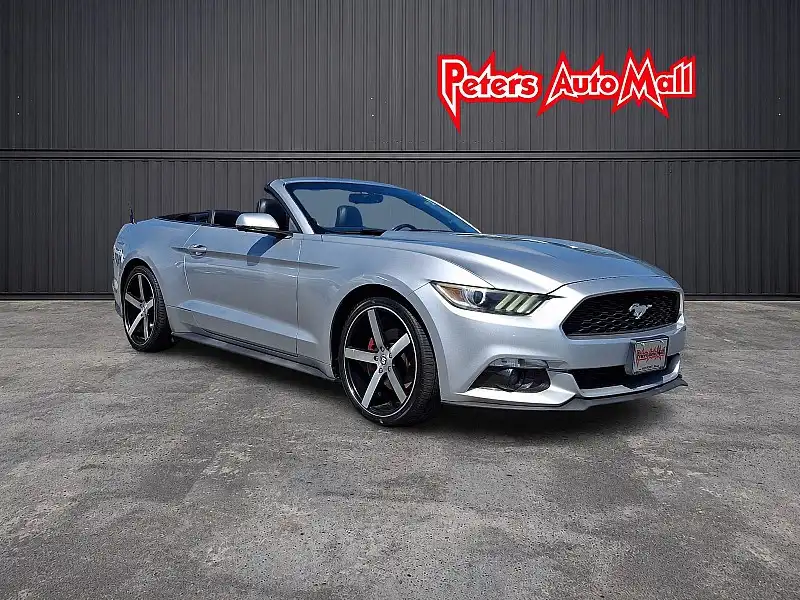 2016 Ford Mustang EcoBoost Premium Convertible's photo