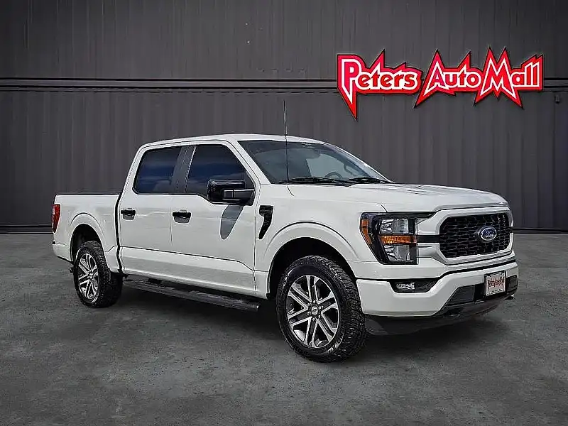 2023 Ford F-150 XL 4x4 SuperCrew 5-1/2 Box's photo