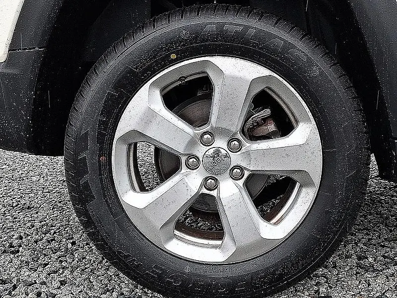 2021 Jeep Compass Latitude 4X4 photo 5
