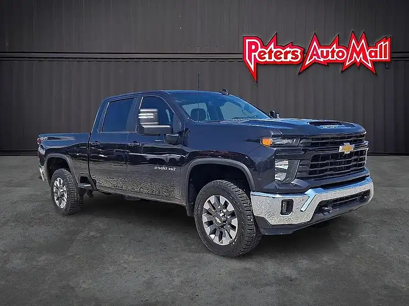 2024 Chevrolet Silverado HD LT 4WD Crew Cab Standard Box's photo