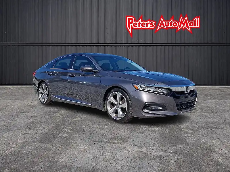 2019 Honda Accord 2.0T Touring Auto's photo