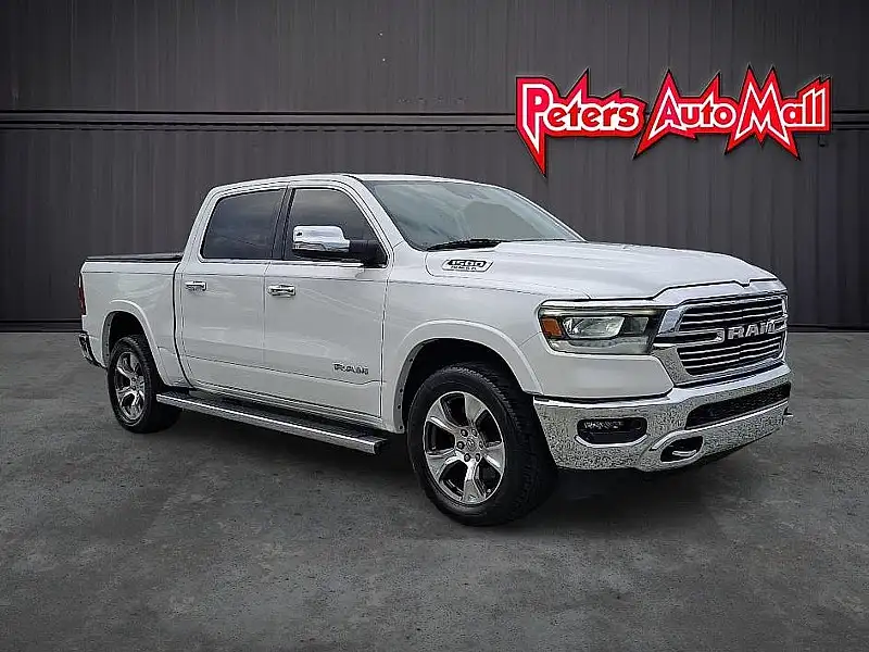 2022 RAM 1500 Laramie 4x4 Crew Cab 5'7's photo