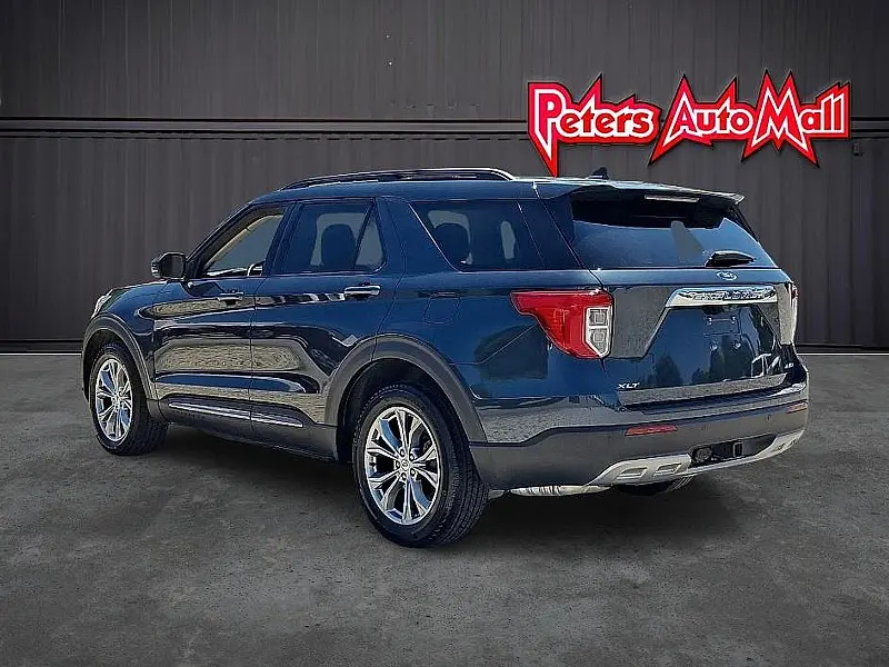 2024 Ford Explorer XLT 4WD photo 3