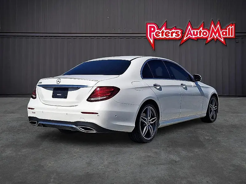 2019 Mercedes-Benz E-Class E300 photo 3