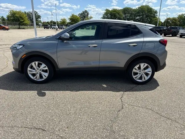 2024 Buick Encore GX Preferred photo 3