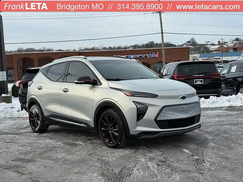 2023 Chevrolet Bolt EUV Premier's photo