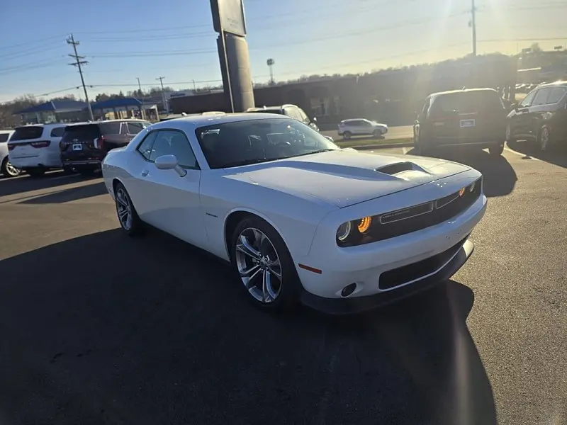 2021 Dodge Challenger R/T photo 3