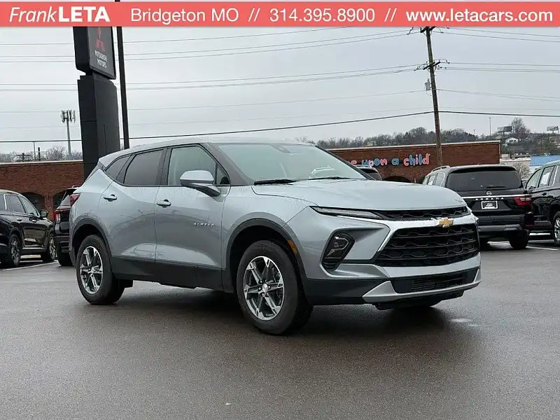 2025 Chevrolet Blazer 2.0T 2LT FWD's photo