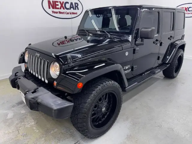 2016 Jeep Wrangler Sahara photo 3