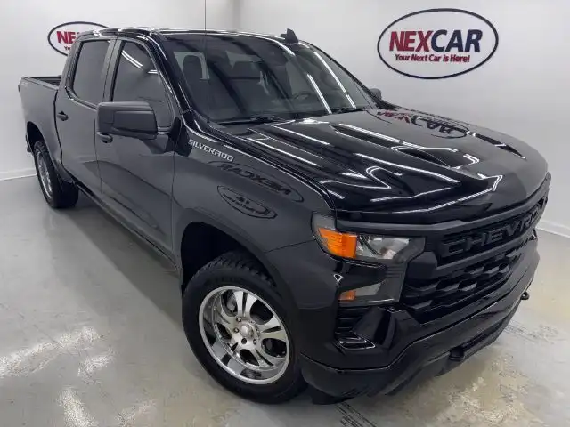 2022 Chevrolet Silverado 1500 Custom 4X4 Crew Cab Short Box's photo
