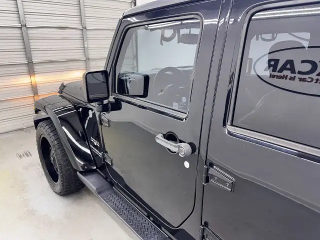 2016 Jeep Wrangler Sahara photo 5