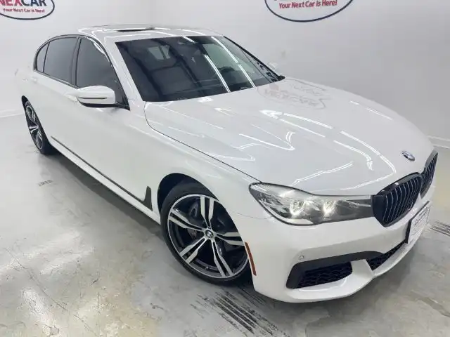 2019 BMW 7 Series 740i's photo