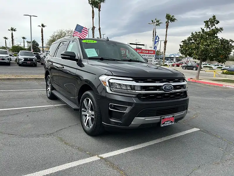 2024 Ford Expedition Limited's photo