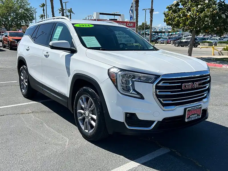 2024 GMC Terrain SLT AWD's photo