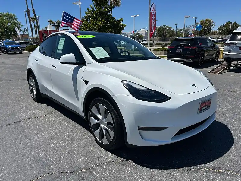 2023 Tesla Model Y Long Range Dual Motor All-Wheel Drive's photo