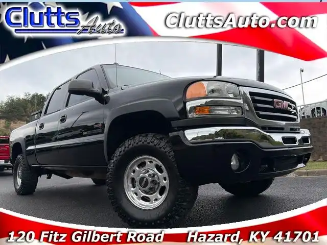 2004 GMC Sierra SLT 4WD Crew Cab SWB's photo