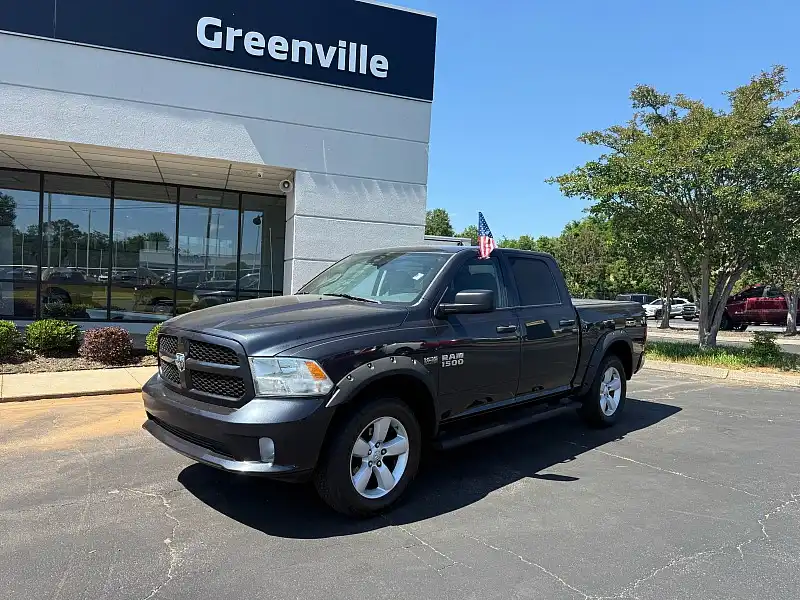 2014 RAM 1500 Express 4x4 Crew Cab's photo