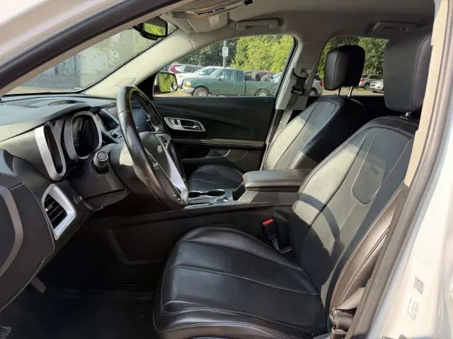 2015 Chevrolet Equinox 2LT photo 4