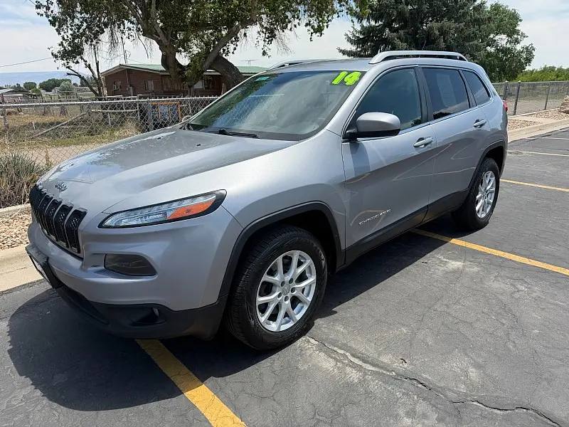 2014 Jeep Cherokee Latitude 4X4 photo 3