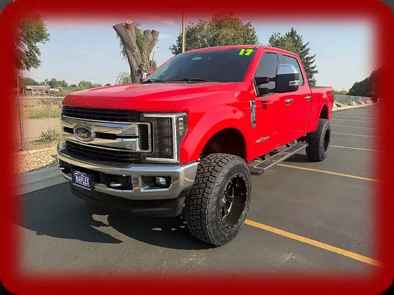 2017 Ford F-250 XLT 4x4 Crew Cab 6-3/4' Box's photo