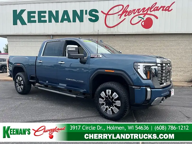 2025 GMC Sierra Denali 4WD Crew Cab Standard Box SRW's photo