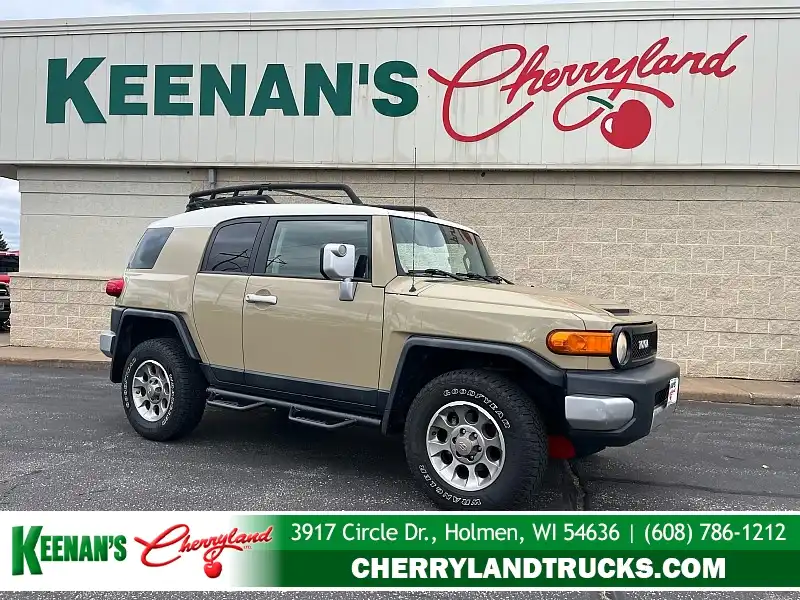 2011 Toyota FJ Cruiser 4WD's photo