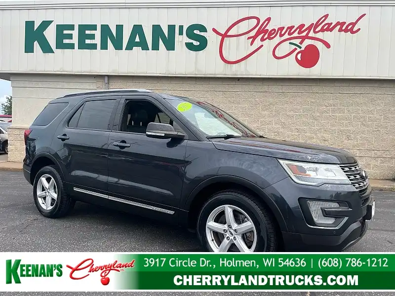 2017 Ford Explorer XLT 4WD's photo