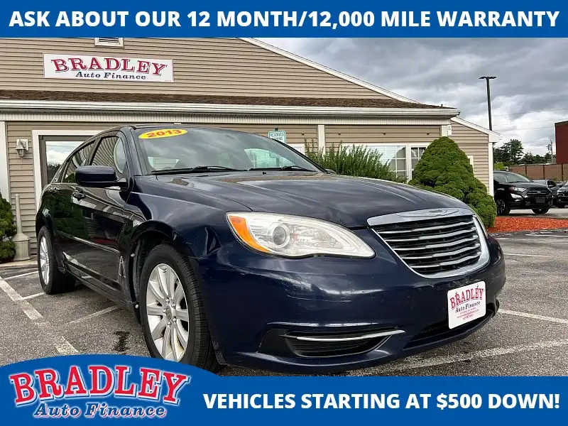 2013 Chrysler 200 Touring's photo