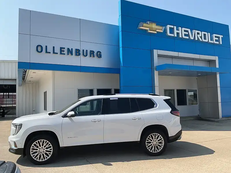 2026 GMC Acadia Denali AWD's photo