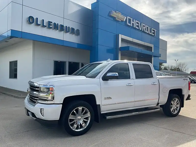 2017 Chevrolet Silverado 1500 High Country 4WD Crew Cab Standard Box's photo