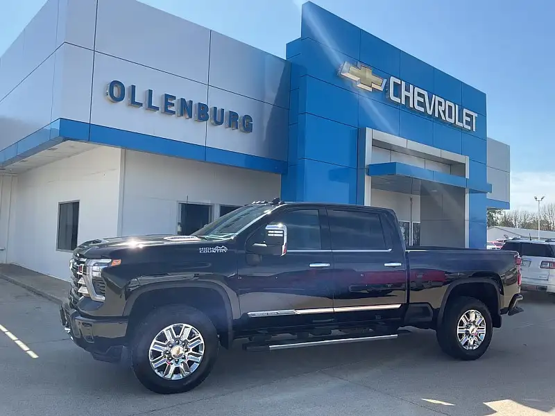 2024 Chevrolet Silverado HD High Country 4WD Crew Cab Standard Box SRW's photo