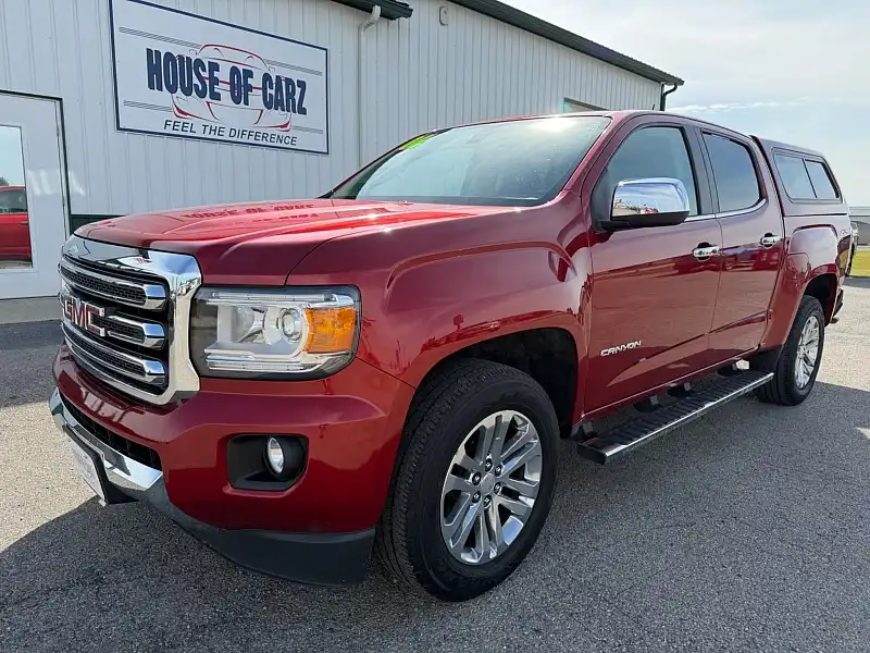 2016 GMC Canyon SLT 4WD Crew Cab Long Box's photo