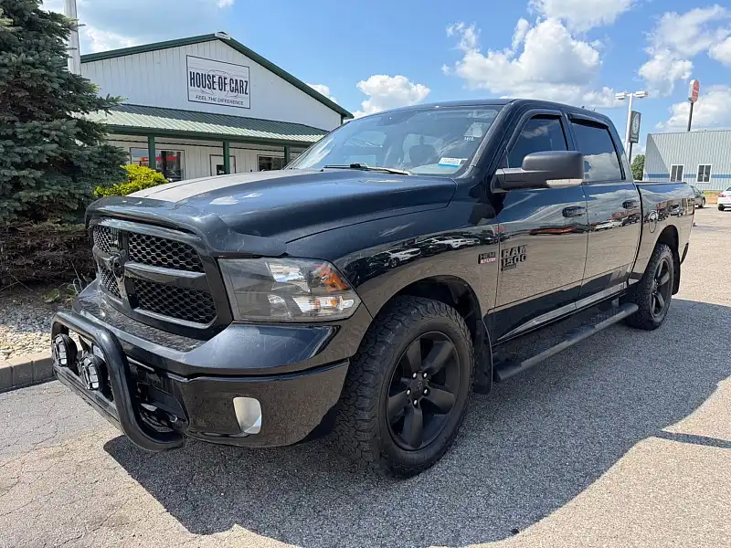 2019 RAM 1500 Classic SLT Crew Cab 4x4 5'7" Box's photo