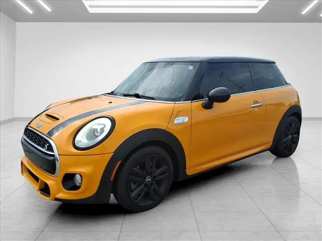 2017 MINI Cooper S photo 5