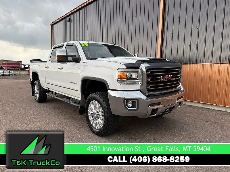 2019 GMC Sierra SLT 4x4 Crew Cab Standard Box's photo