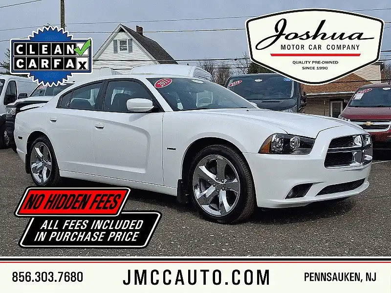 2011 Dodge Charger R/T's photo