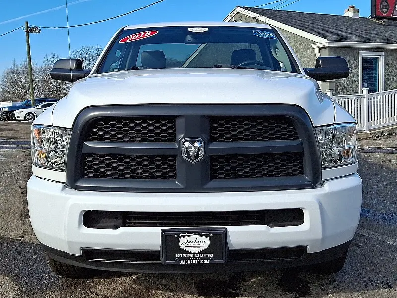 2018 RAM 2500 Tradesman Regular Cab photo 3