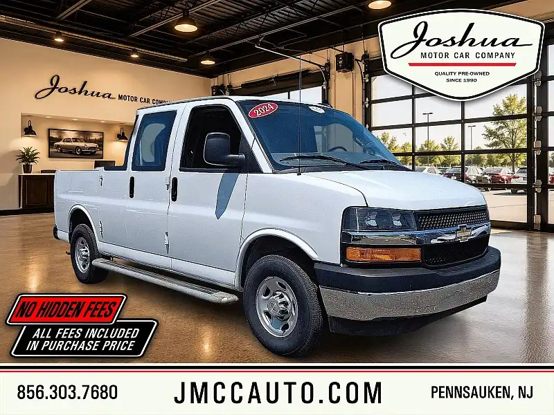 2024 Chevrolet Express 2500 Work Van HD's photo