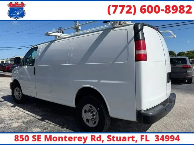 2017 Chevrolet Express 2500 Work Van HD photo 5