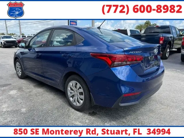 2018 Hyundai Accent SE 4-Door 6-Speed Automatic photo 5