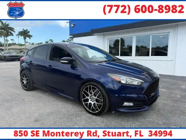 2017 Ford Focus 5 Door Hatch ST's photo