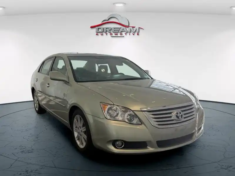 2009 Toyota Avalon Limited's photo