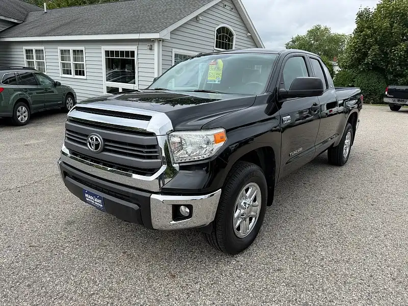 2014 Toyota Tundra 5.7 Auto 4WD SR5 Double Cab's photo