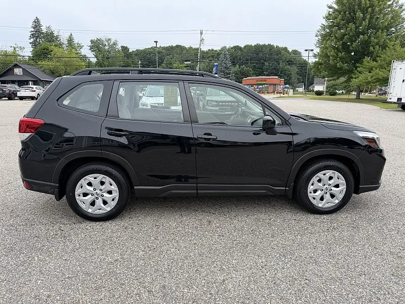 2021 Subaru Forester Base photo 4