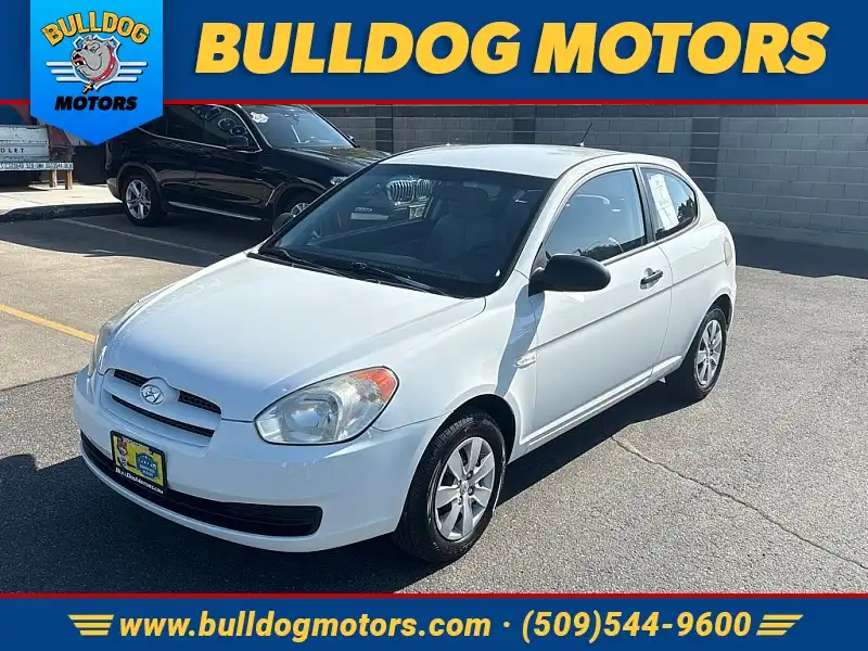 2009 Hyundai Accent GS Base 3-Door 5-Speed Manual's photo