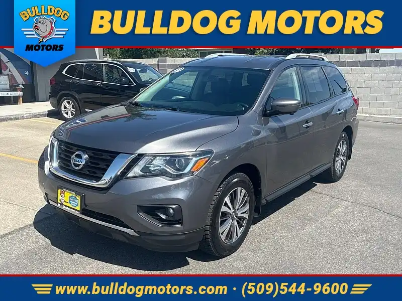 2018 Nissan Pathfinder SL 4WD's photo