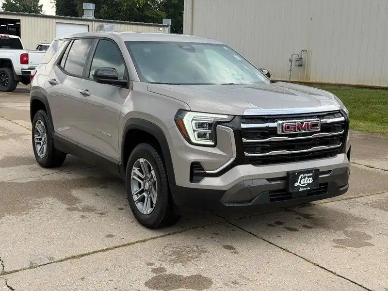2026 GMC Terrain Elevation FWD's photo