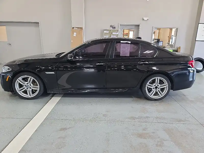 2014 BMW 5 Series 550i xDrive Sedan's photo