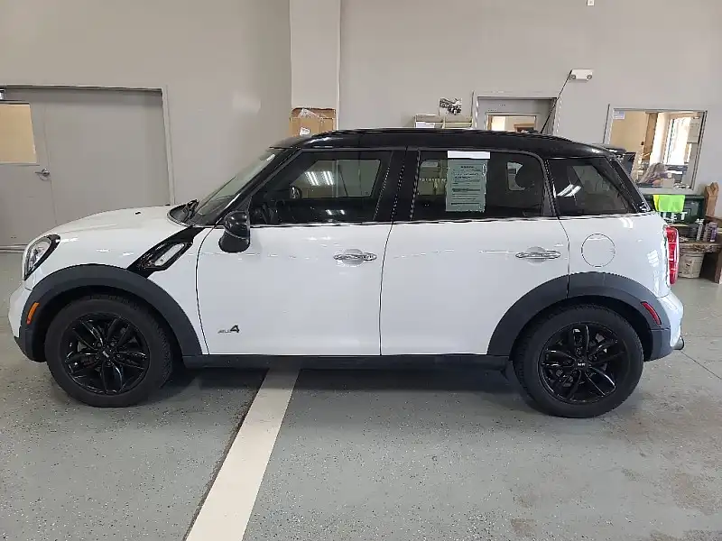 2011 MINI Countryman Countryman S ALL4's photo