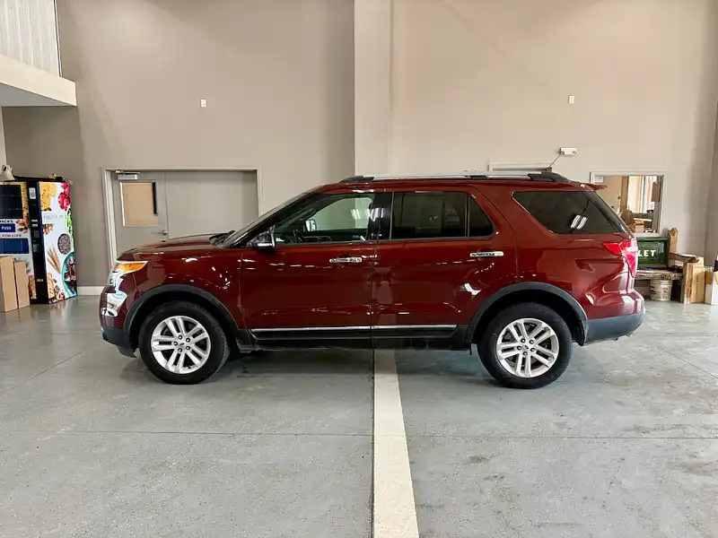 2015 Ford Explorer XLT 4WD's photo